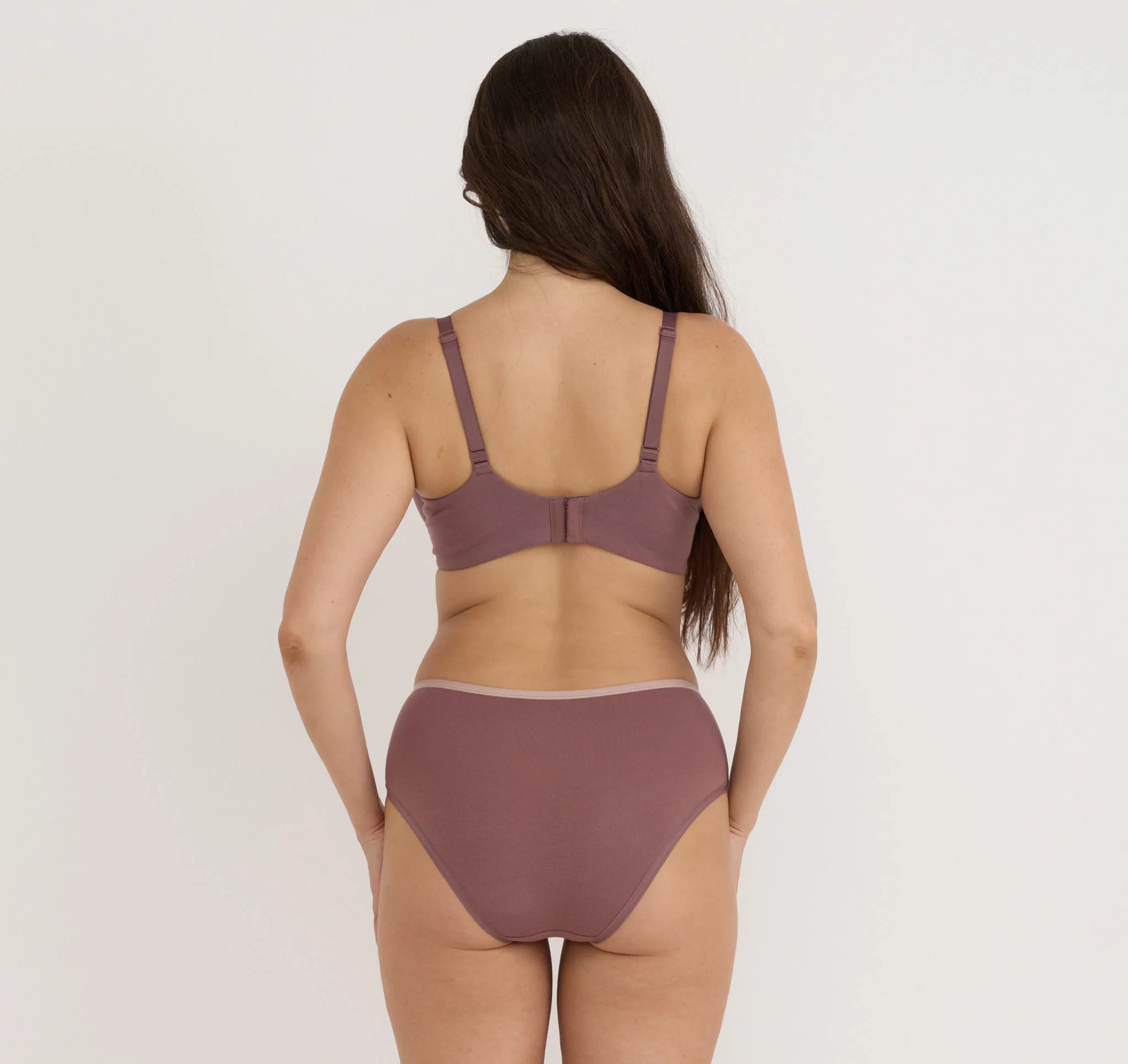 Core Full Coverage Bra - Image 4