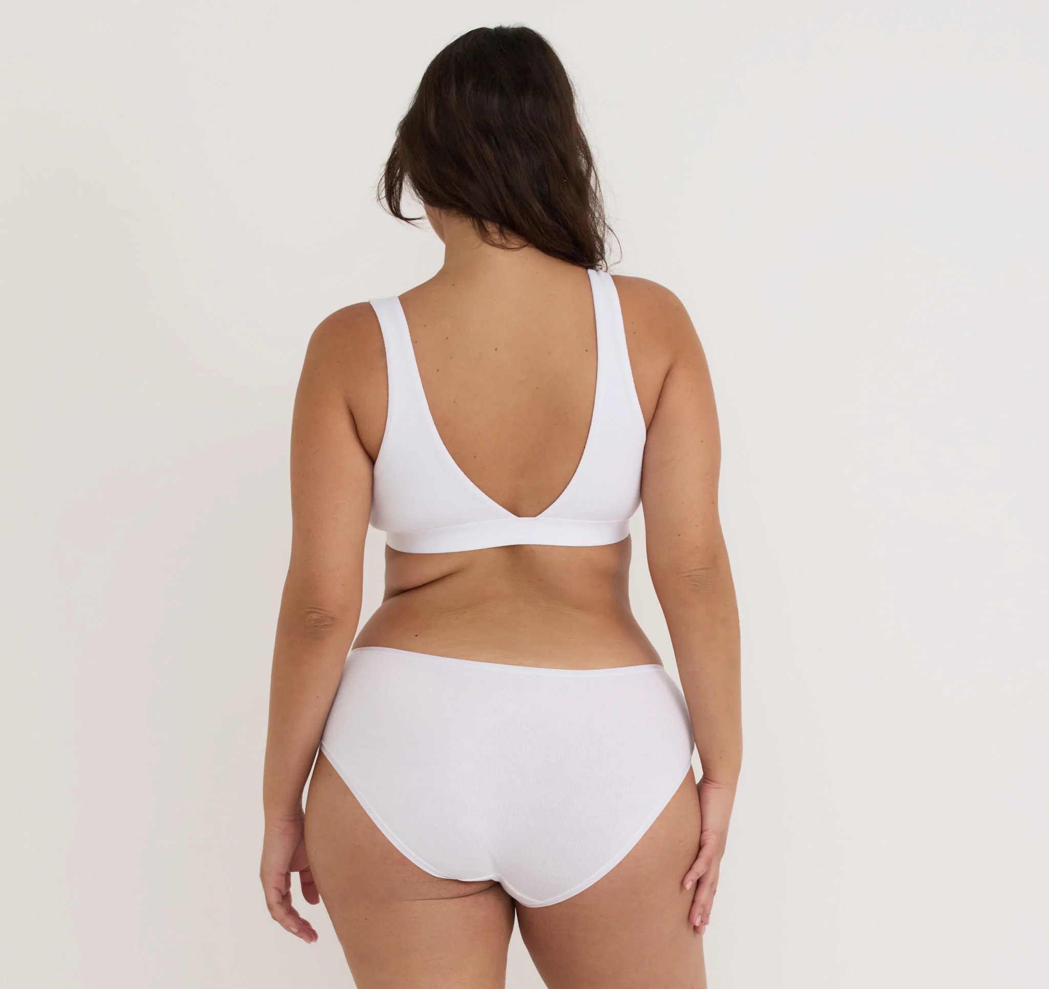 Core Rib Plunge Bralette - Image 2