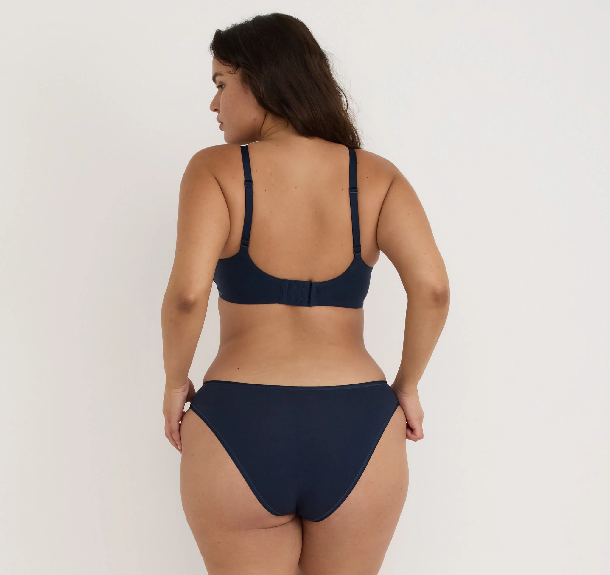 Core Wireless Plunge Bra 2-Pack - Image 4