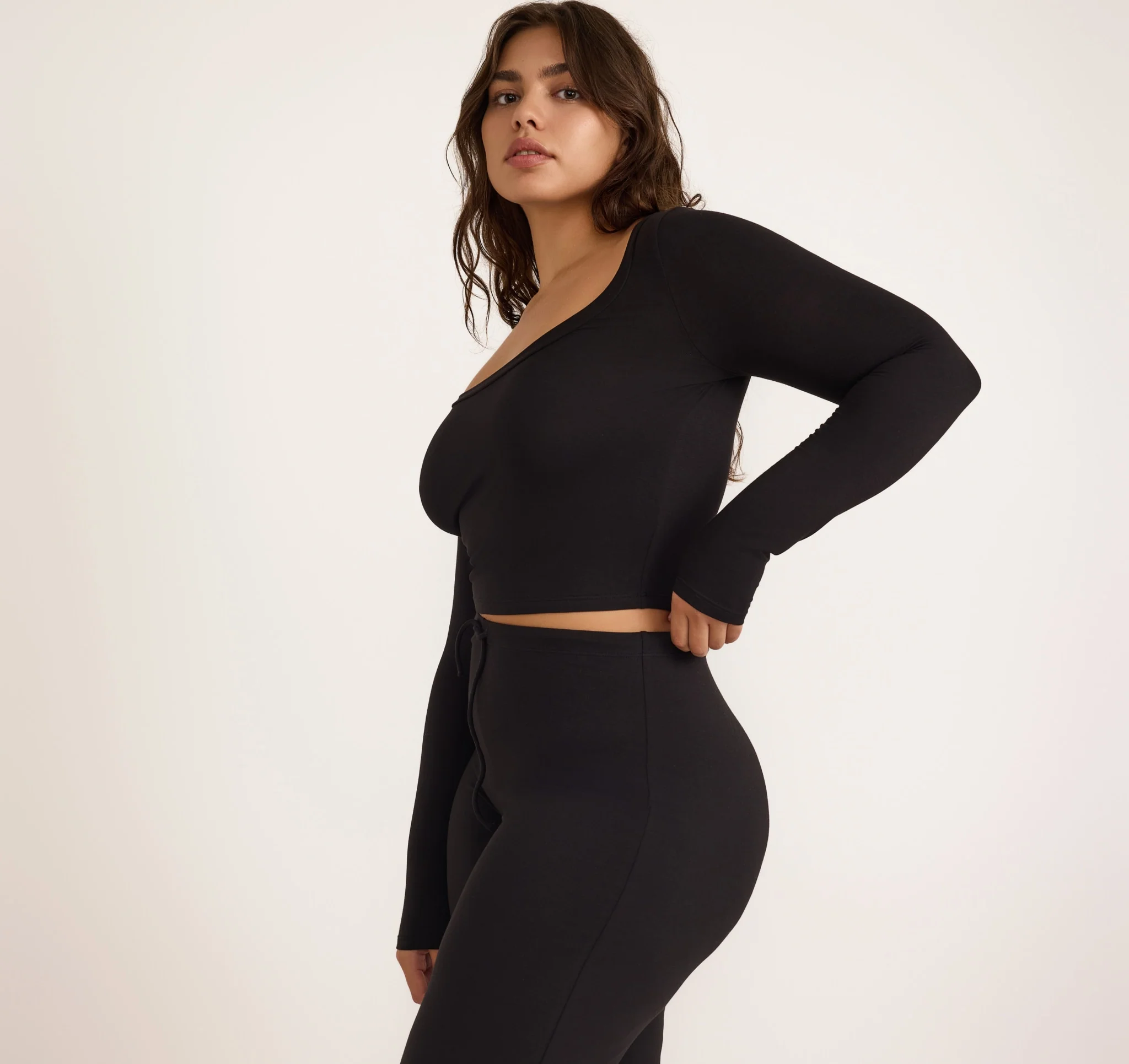 Everyday Scoop Neck Long Sleeve Tee - Image 2